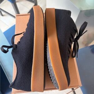 Allbirds Women's Wool Cruiser - Black with Tan Gum Sole